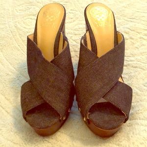Vince Camuto denim peep toe sandals
